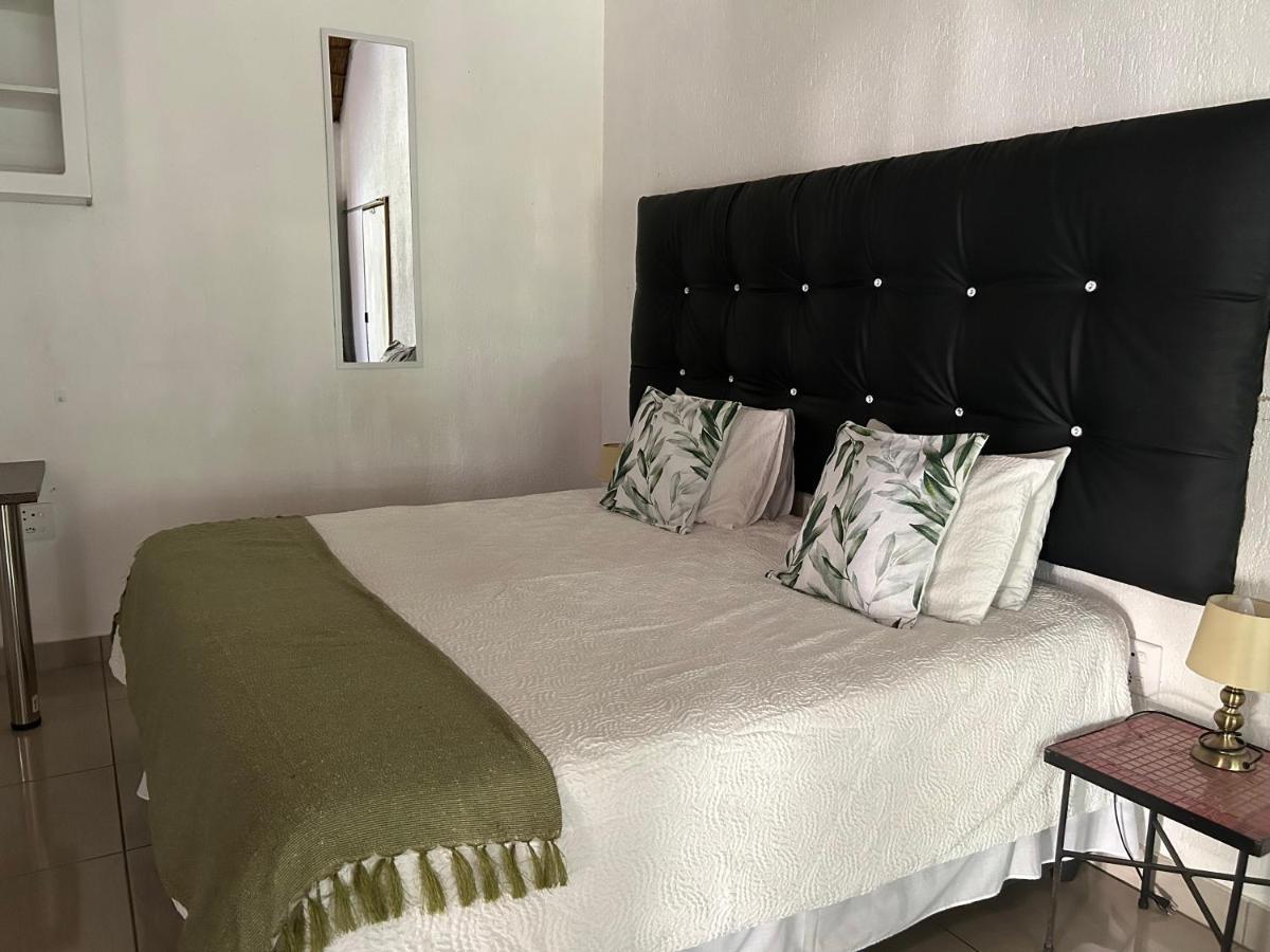 Mihandzu Guest House Хейзивю Екстериор снимка