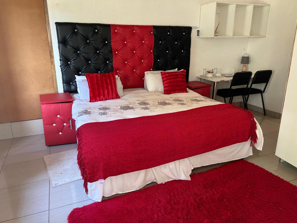 Mihandzu Guest House Хейзивю Екстериор снимка