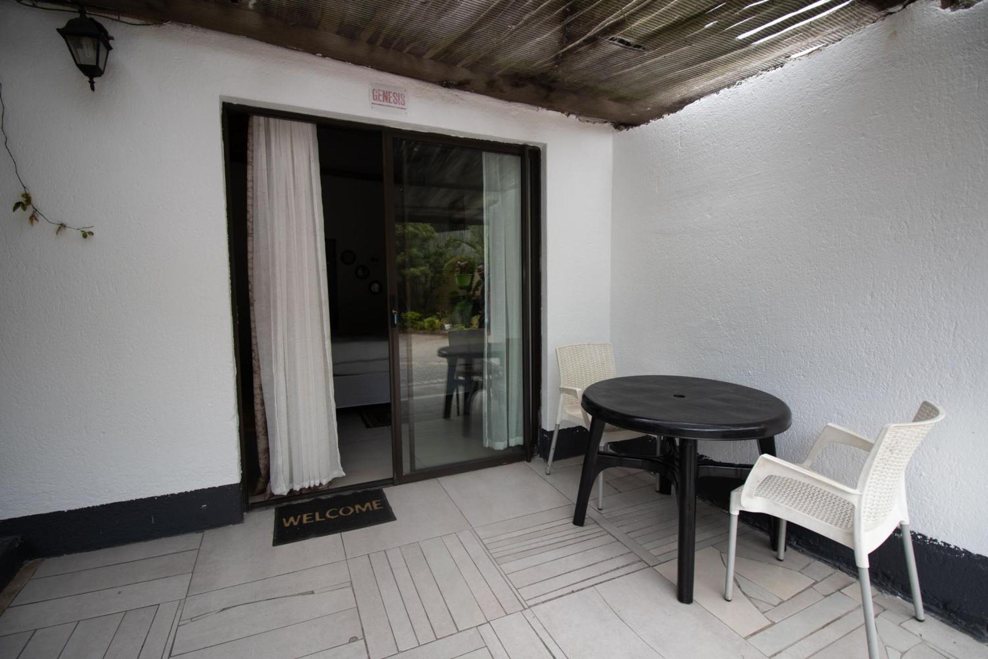 Mihandzu Guest House Хейзивю Екстериор снимка